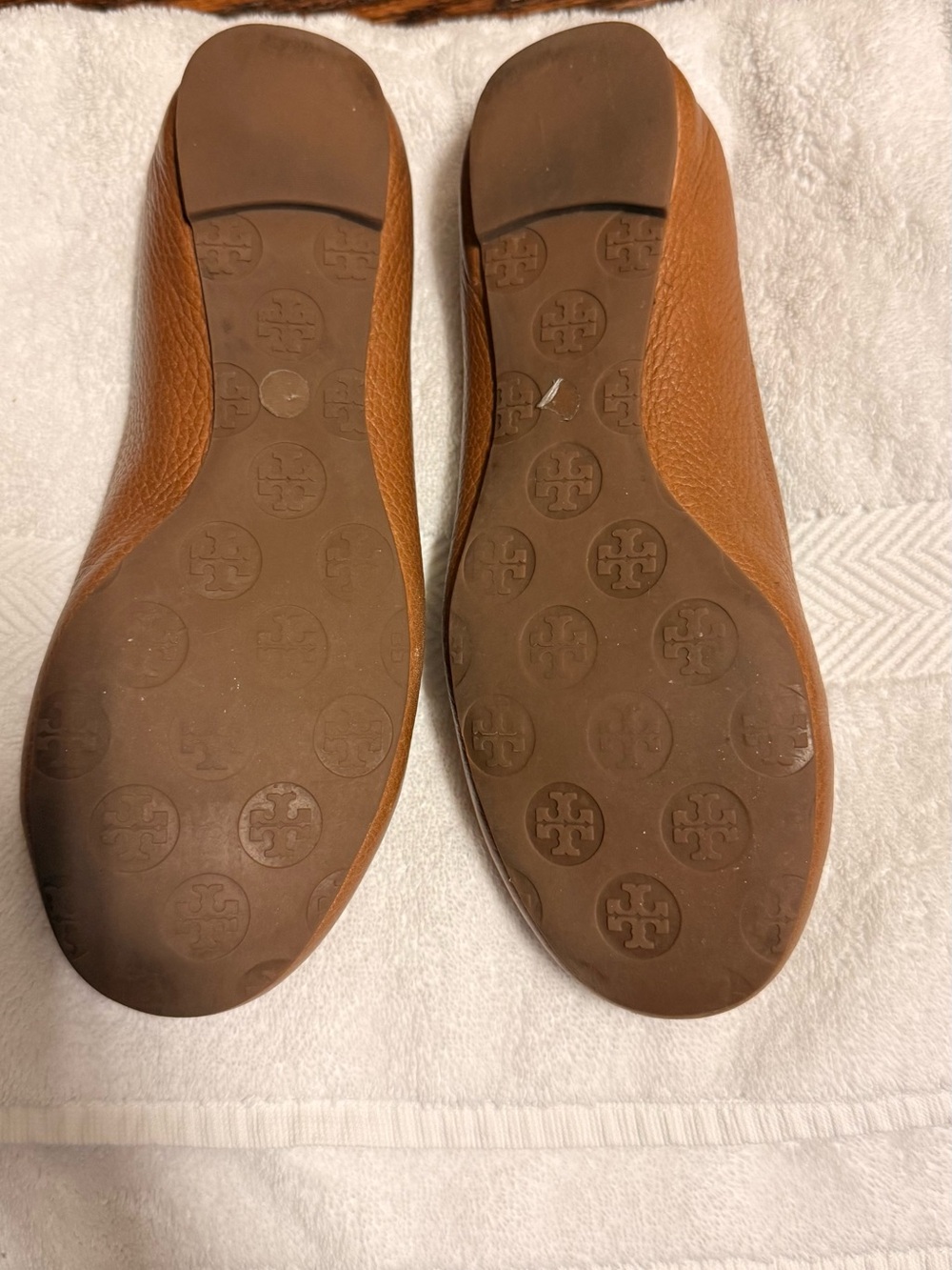 Tory Burch Cognac Leather Logo Ballet Flats - Picture 4 of 9